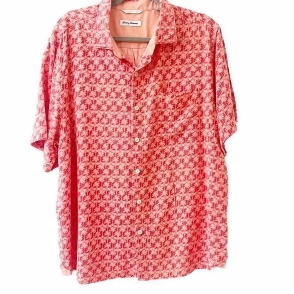 Tommy Bahama Palms Away Geo Camp Shirt Red Pink Palm Tree Silk size XL